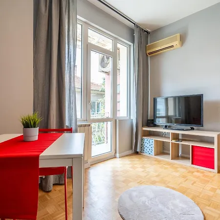 Downtown Eymi Apartment Sofia