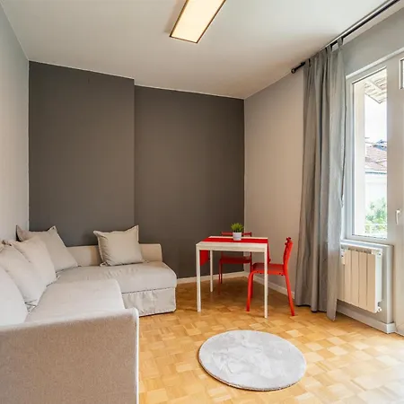 Downtown Eymi Apartment